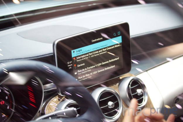 Mercedes & Apple CarPlay